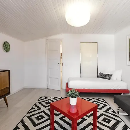 Ana's House * Obidos